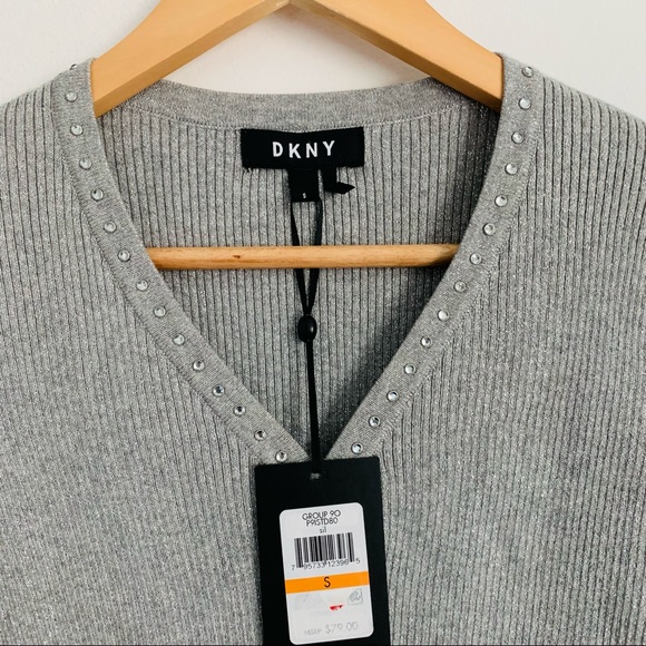 DKNY Metallic Silver Ribbed Stretch Sweater - Picture 4 of 6